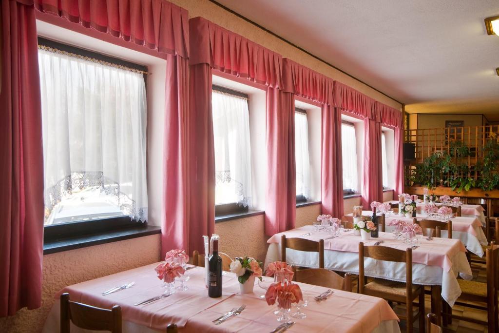 Albergo Negritella Borgo Valsugana Exteriör bild