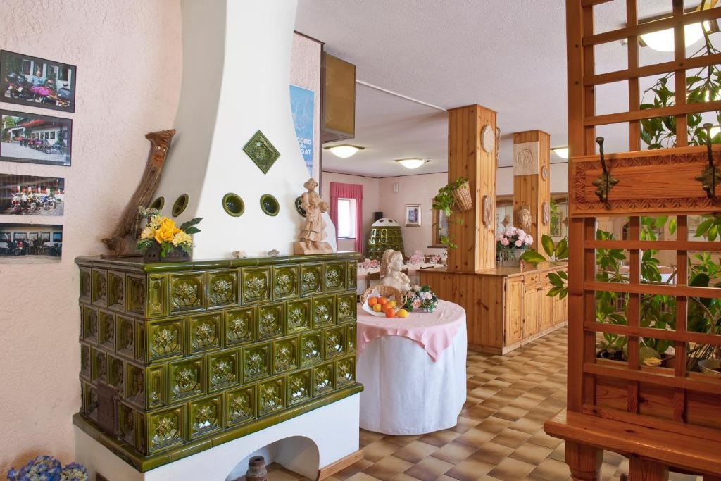Albergo Negritella Borgo Valsugana Exteriör bild