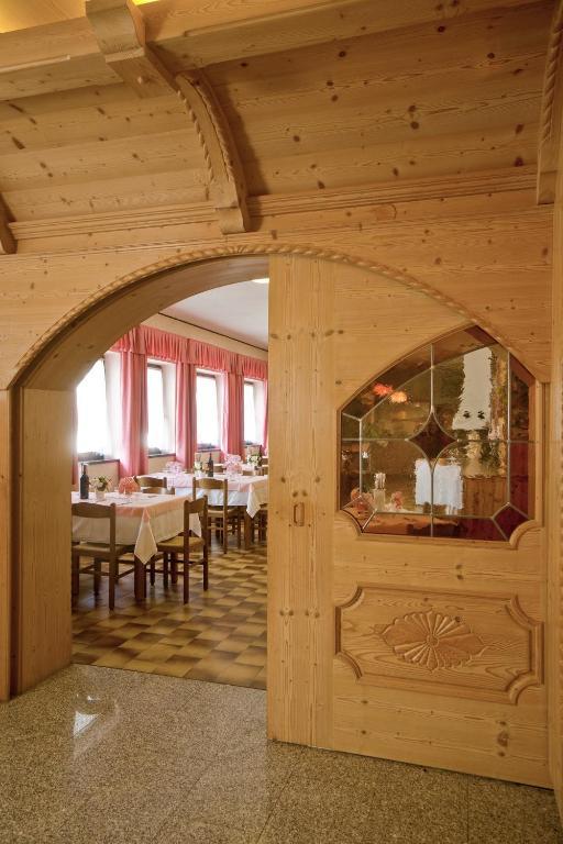 Albergo Negritella Borgo Valsugana Exteriör bild