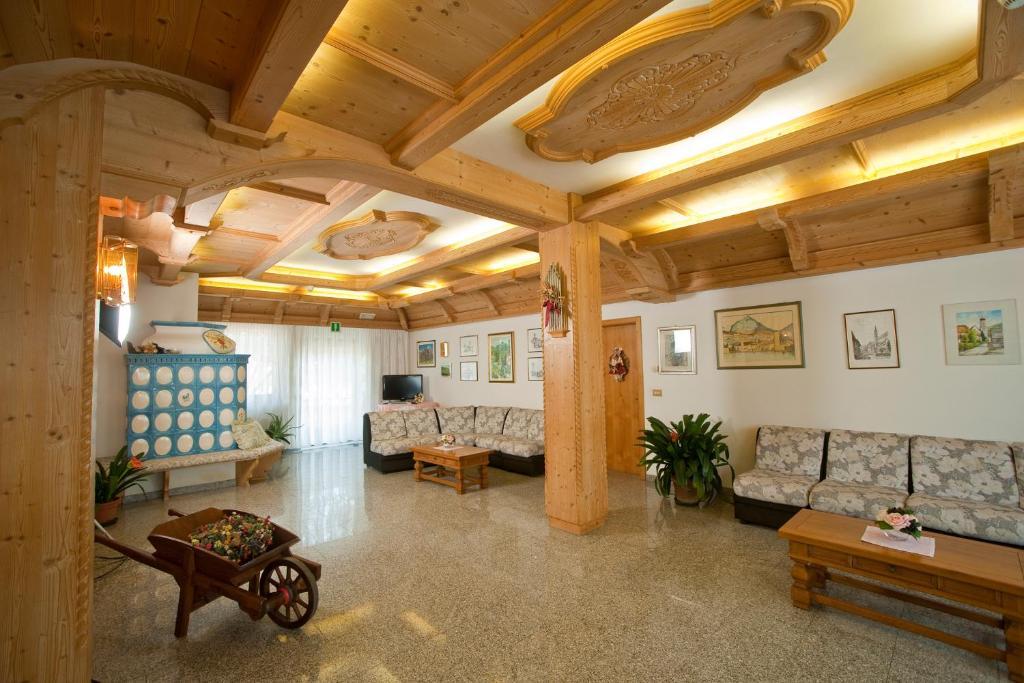Albergo Negritella Borgo Valsugana Exteriör bild