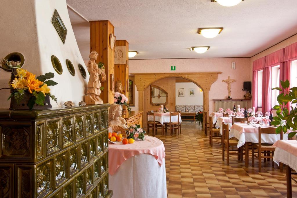 Albergo Negritella Borgo Valsugana Exteriör bild